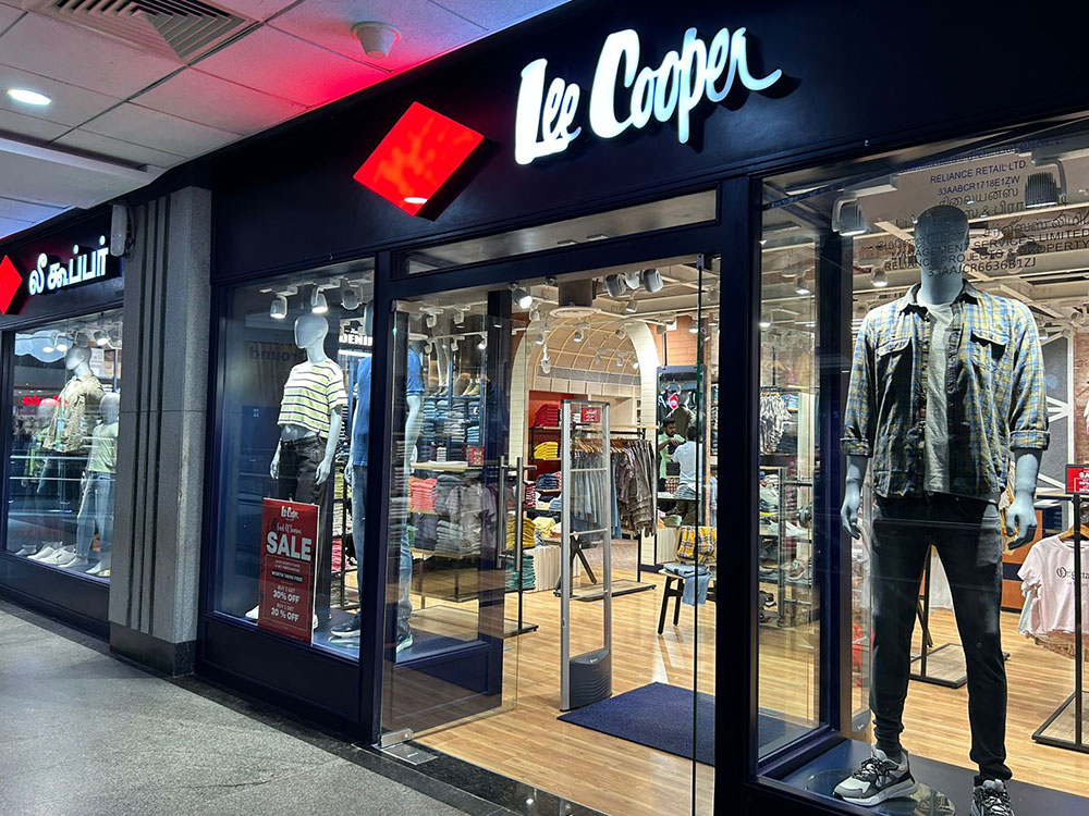 Lee Cooper